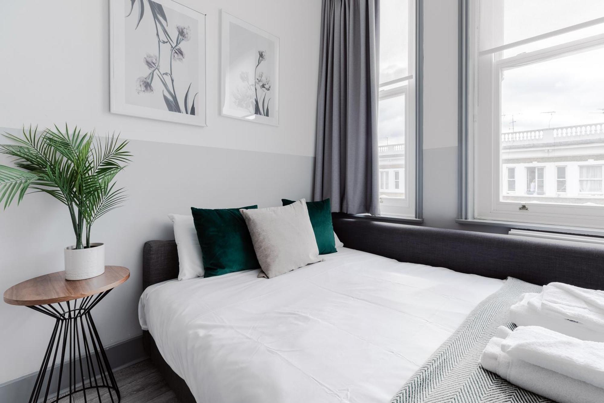 Modern Kensington Apartments ลอนดอน ภายนอก รูปภาพ