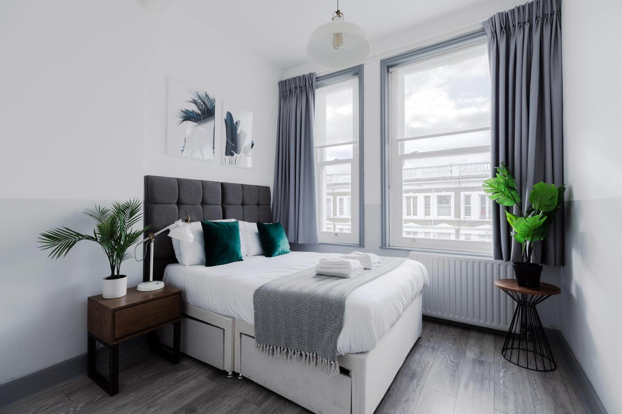 Modern Kensington Apartments ลอนดอน ภายนอก รูปภาพ