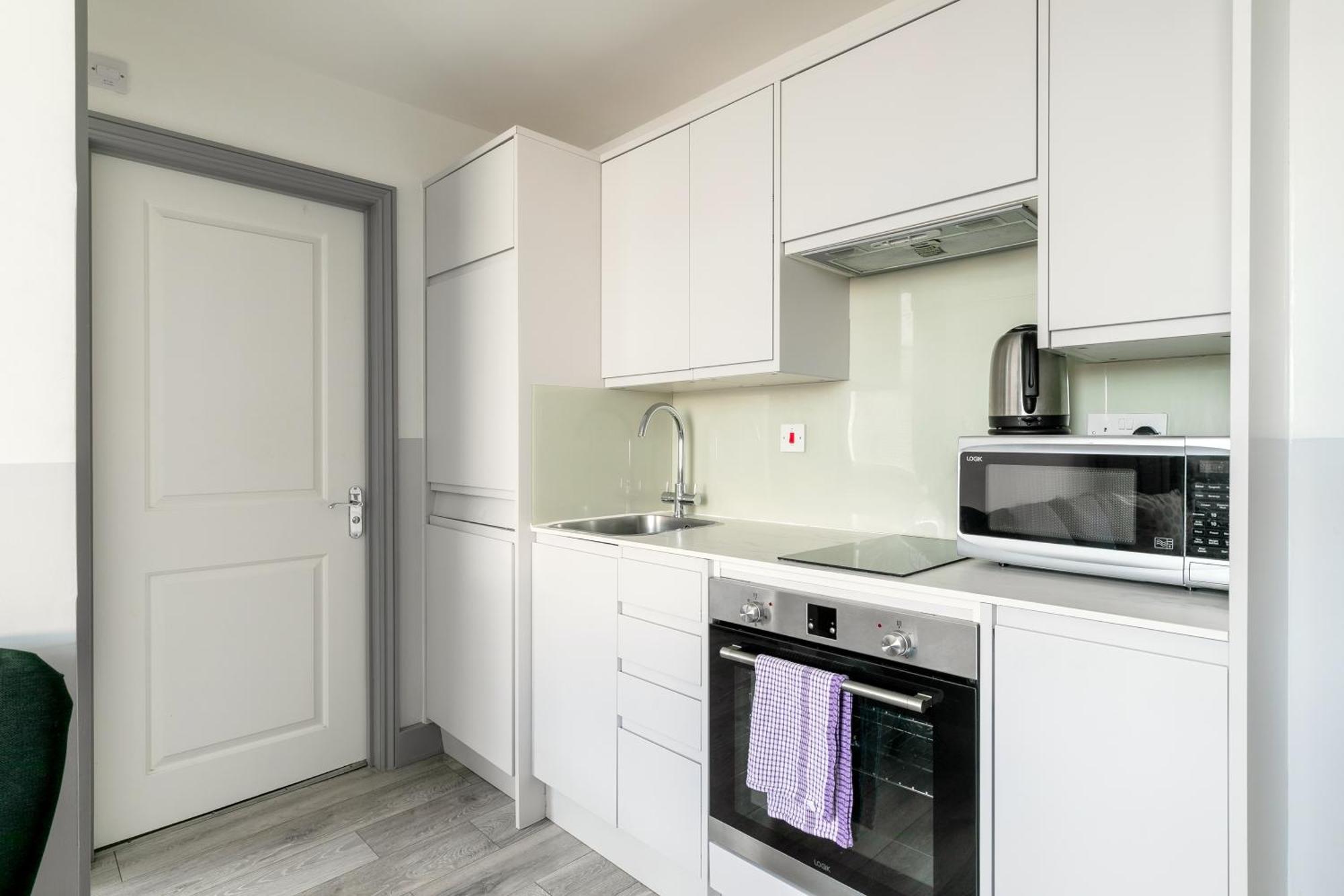 Modern Kensington Apartments ลอนดอน ภายนอก รูปภาพ