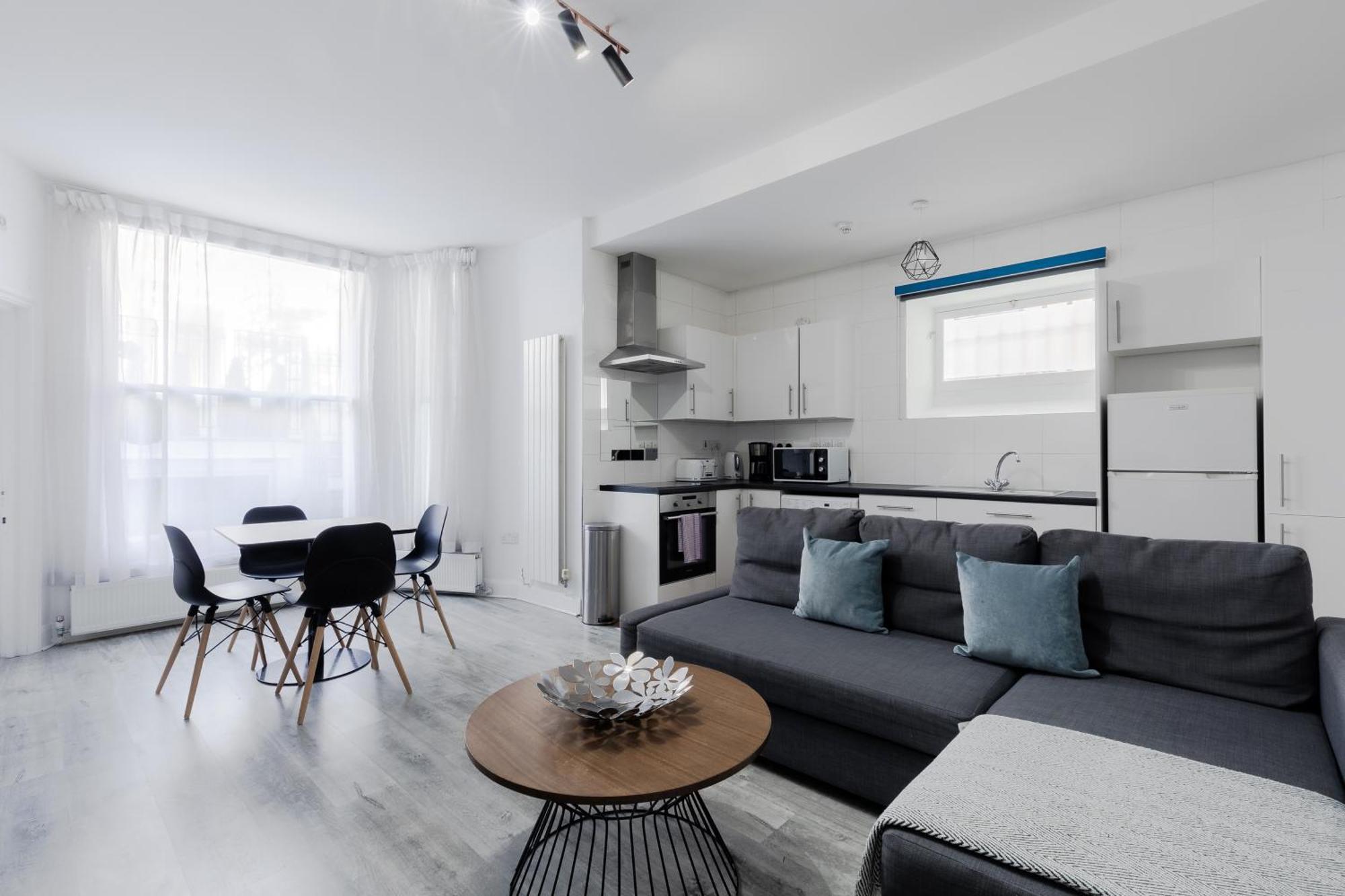 Modern Kensington Apartments ลอนดอน ภายนอก รูปภาพ